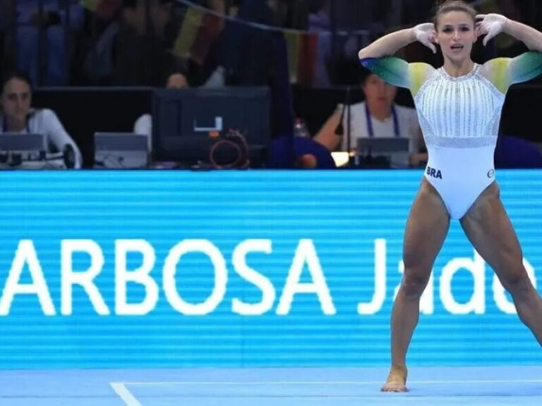Jade Barbosa conquista a medalha de ouro no mundial de ginástica