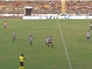 O inacreditável gol de Pedrinho do Corumbaense