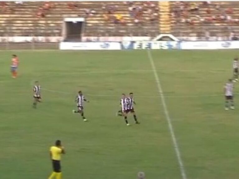 O inacreditável gol de Pedrinho do Corumbaense