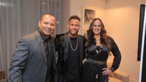 Pai de Neymar rompe o silêncio sobre fiança milionária de Daniel Alves