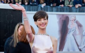 Por que Anne Hathaway é odiada pela internet?