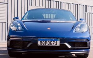 Porsche para de vender Boxster e Cayman por conta de hackers