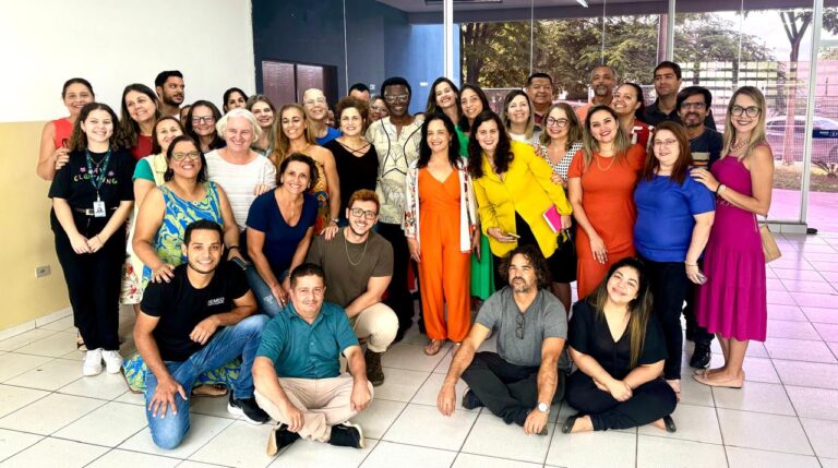 Prefeitura de Campo Grande promove troca de experiências pedagógicas entre África do Sul e Brasil