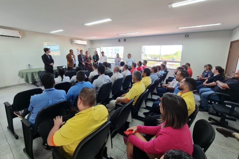 Procon reúne comerciantes para lançamento da campanha “De Olho na Validade”