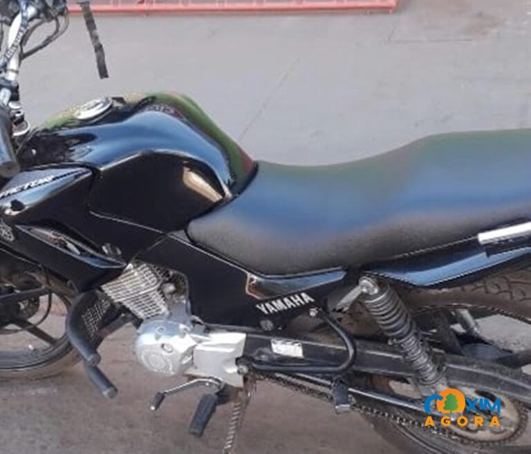 Professora tem motocicleta furtada na porta de casa em Coxim