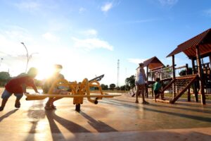 Temperaturas acima da média e baixa umidade geram nova onda de calor