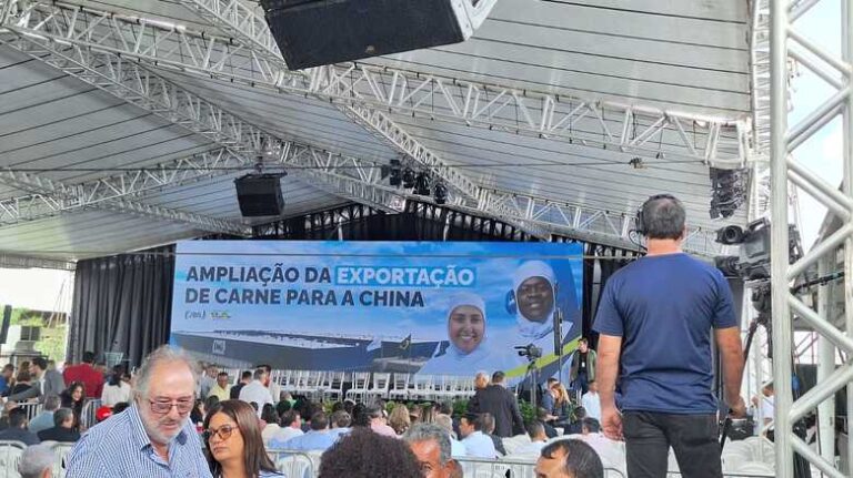 AO VIVO: Lula acompanha em Campo Grande embarque de carne para a China