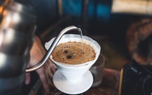 Café traz inúmeros benefícios para o cérebro e a saúde