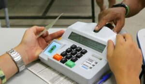 Coxinenses tem até 08 de maio para regularizar título de eleitor