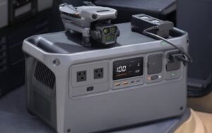DJI lança estações de energia para carregar drones e outros equipamentos
