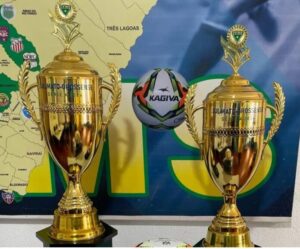 Decisão: troféus e medalhas prontos para entrega