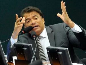 Ex-deputado federal é preso por violência política e ataques na internet