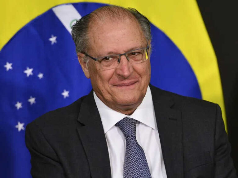 Geraldo Alckmin testa positivo para covid-19