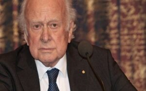 Morre Peter Higgs, físico que previu nova partícula