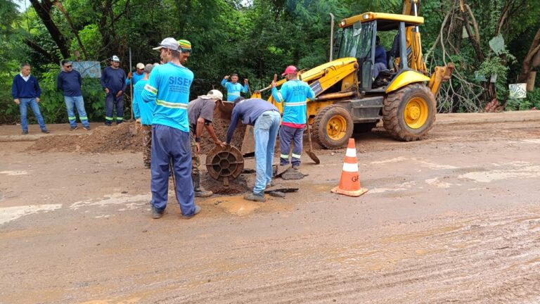 Prefeitura intensifica trabalhos preventivos e manutenção nos pontos danificados pela chuva