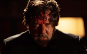 Russell Crowe vive ator possuído em novo filme sobre exorcismo
