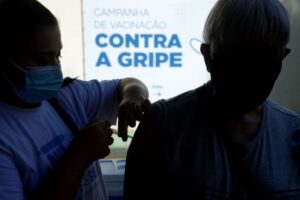 Vacinação contra gripe tem Dia D neste sábado nos postos de saúde