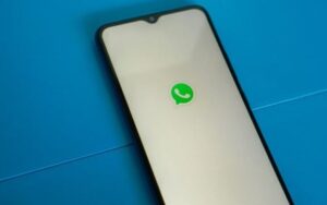 WhatsApp ganha acesso rápido à galeria no iPhone