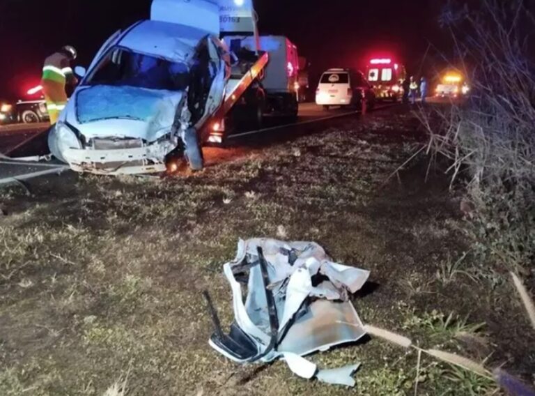 Acidente fatal na BR-163 em Sonora: motorista morre após colisão com caminhão de pintinhos