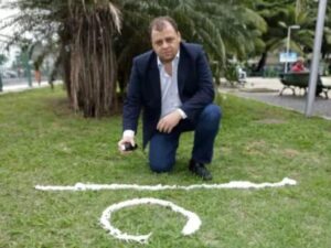 Brasileiro criador do spray de barreira ganha processo contra FIFA