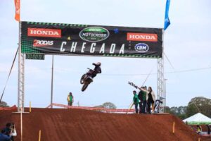 Campo Grande sedia terceira etapa do Campeonato Brasileiro de Motocross