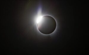 Destaque da NASA: vídeo do eclipse solar é foto astronômica do dia