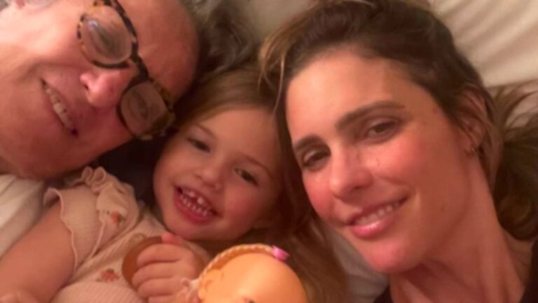 Fernanda Lima faz homenagem à mãe e relembra morte de Ayrton Senna