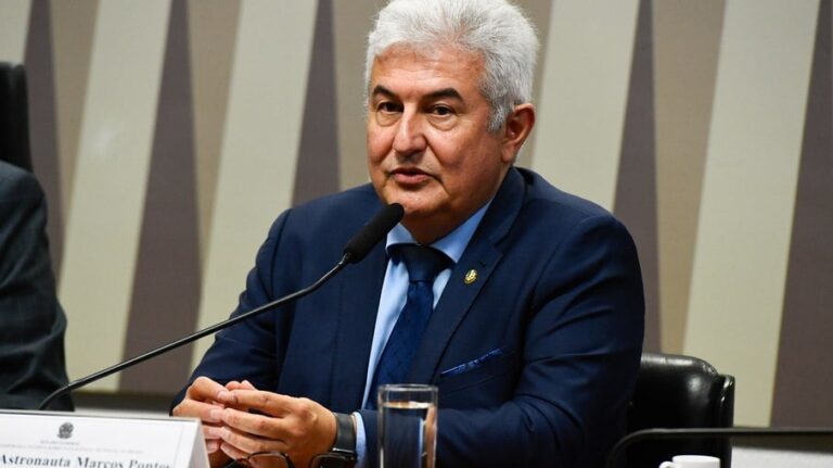 Vice-presidente da Comissão Temporária Interna sobre Inteligência Artificial no Brasil (CTIA), Senador Astronauta Marcos Pontes