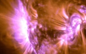 Mancha solar causa uma das explosões mais fortes já vistas