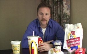 Morgan Spurlock, diretor de Super Size Me: A Dieta do Palhaço, morre aos 53 anos