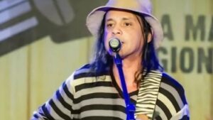 Morre Missinho, ex-vocalista da banda Chiclete com Banana, aos 64 anos