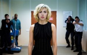 OpenAI tentou contratar Scarlett Johansson para dublar ChatGPT, diz atriz