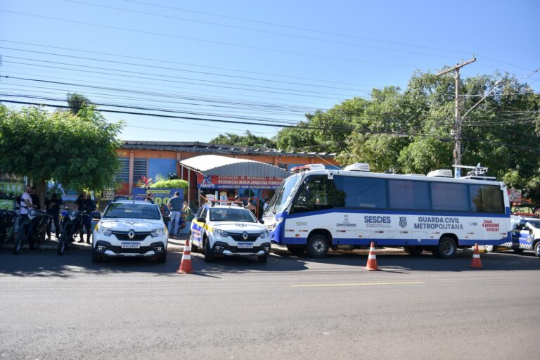 Operação Guarda em Ação leva atendimento ao primeiro ponto da Região Urbana do Bandeira