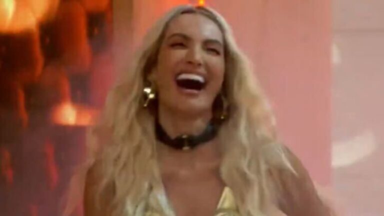 Patrícia Poeta vira meme após surgir fantasiada de Madonna ao vivo