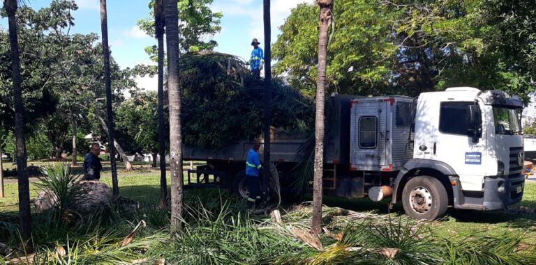 Prefeitura prossegue com a limpeza na Av. Ernesto Geisel e em quatro dias recolhe 35 caminhões de lixo