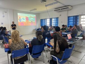Professores e coordenadores passam por formação do Aprender Mais na REME