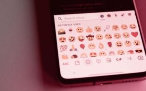 Revelados os 7 emojis que devem chegar a WhatsApp, iPhone e Android em 2024