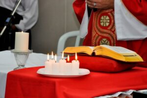 Tradição coxinense, missa do Divino Espírito Santo será celebrada na ALEMS na segunda-feira