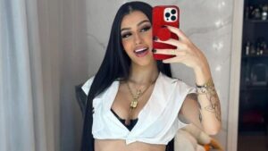 Bia Miranda explica estado de saúde após desmaiar: 'Estou melhor'