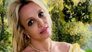 Britney Spears diz que é 'perseguida' e critica paparazzi: 'Abusivo'