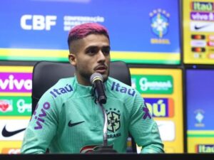 CBF se pronuncia após polêmica com cabelo do lateral Yan Couto