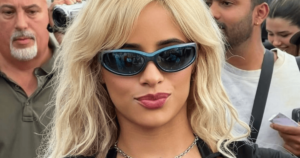 Camila Cabello lança novo álbum ‘C,XOXO’