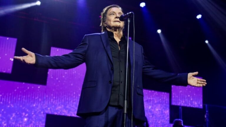 Fábio Jr. encanta plateia com show “20 e poucos anos” no Tóquio Matinê em São Paulo