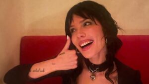 Halsey lança single ‘The End’ e desabafa sobre sua saúde