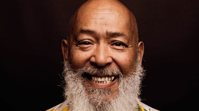 Morre, aos 68 anos, o cantor Skowa