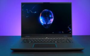 Notebook gamer top, Alienware m16 R2 finalmente está à venda no Brasil