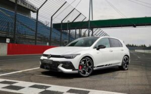 Novo Golf GTI chega com versão Clubsport, a mais rápida da história