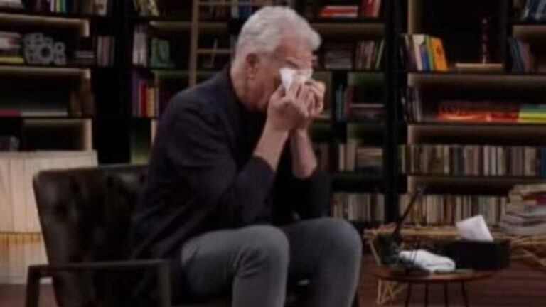 Pedro Bial cai no choro ao lembrar da mãe durante programa da Globo
