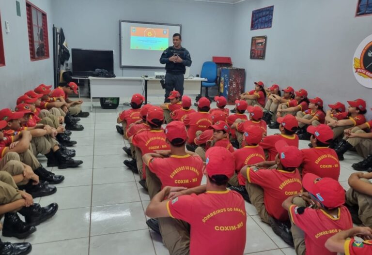 Polícia Militar realiza palestra sobre Maio Laranja para crianças do Bombeiros do Amanhã em Coxim
