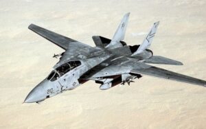 Por que os EUA trituraram caças F-14 aposentados?